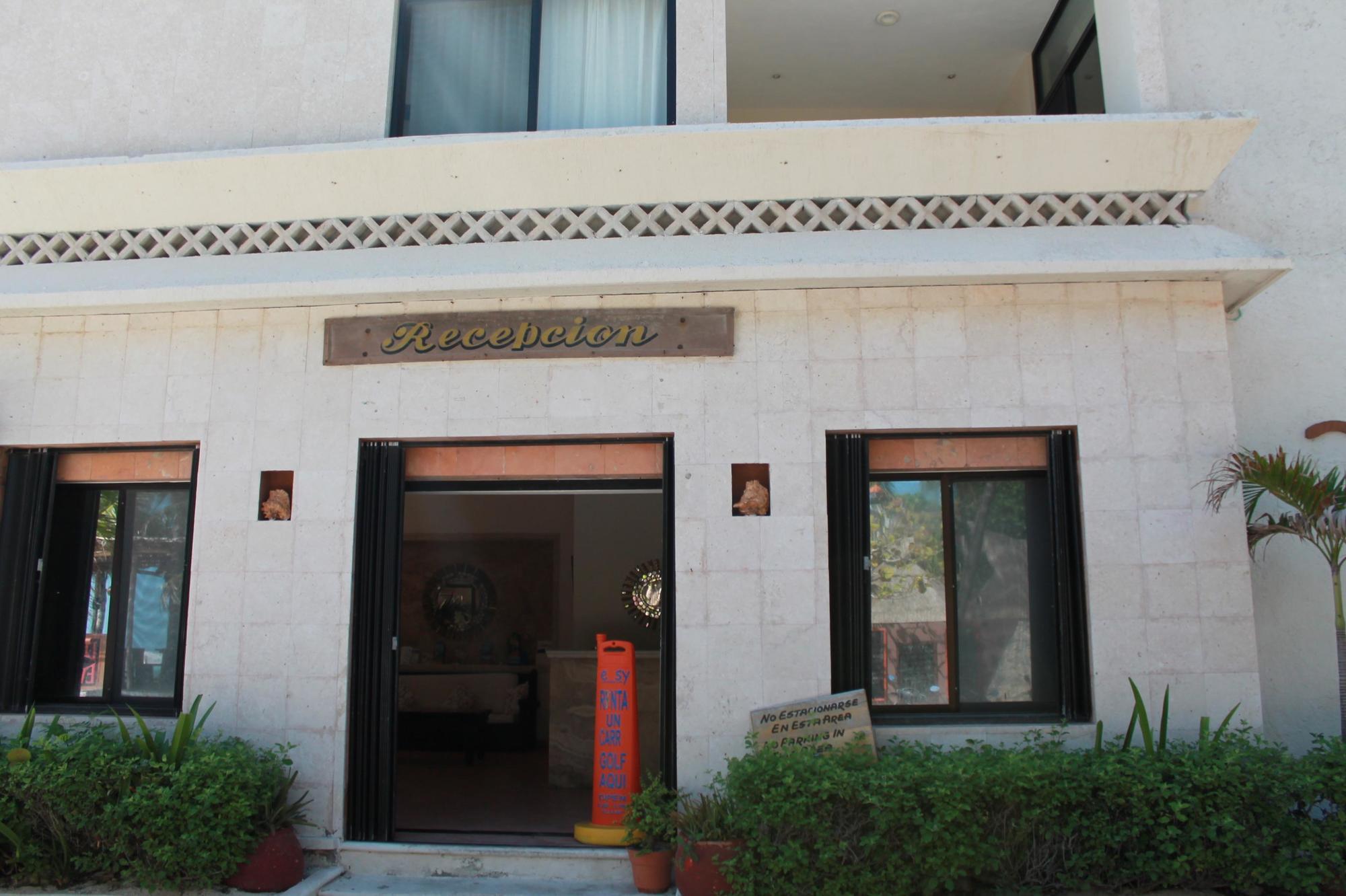 Kiin Hotel 3*